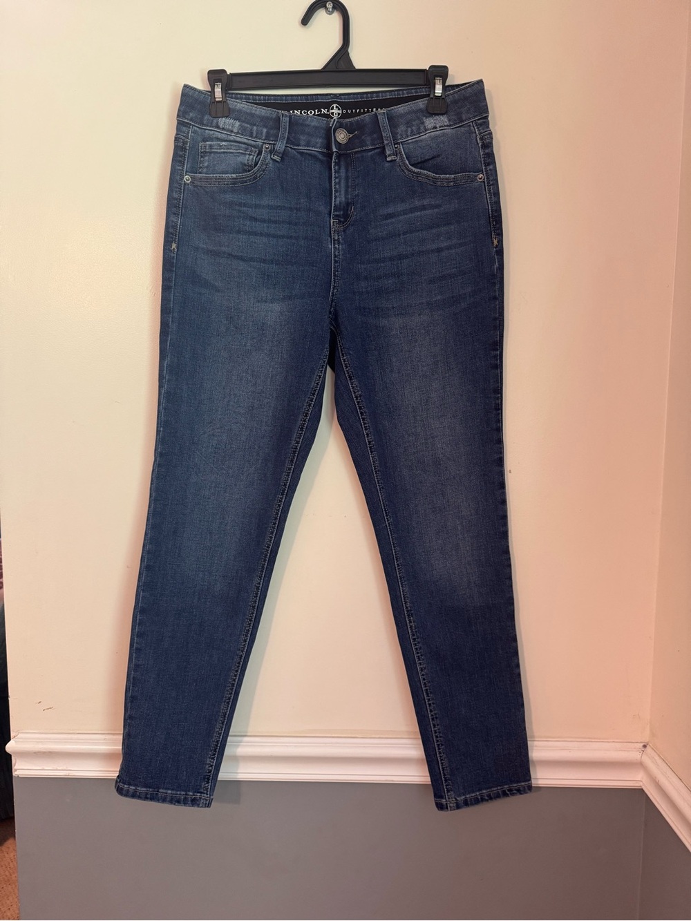 Lincoln Outfitters Dark Blue Skinny Jeans Stretchy for Woman Size 10